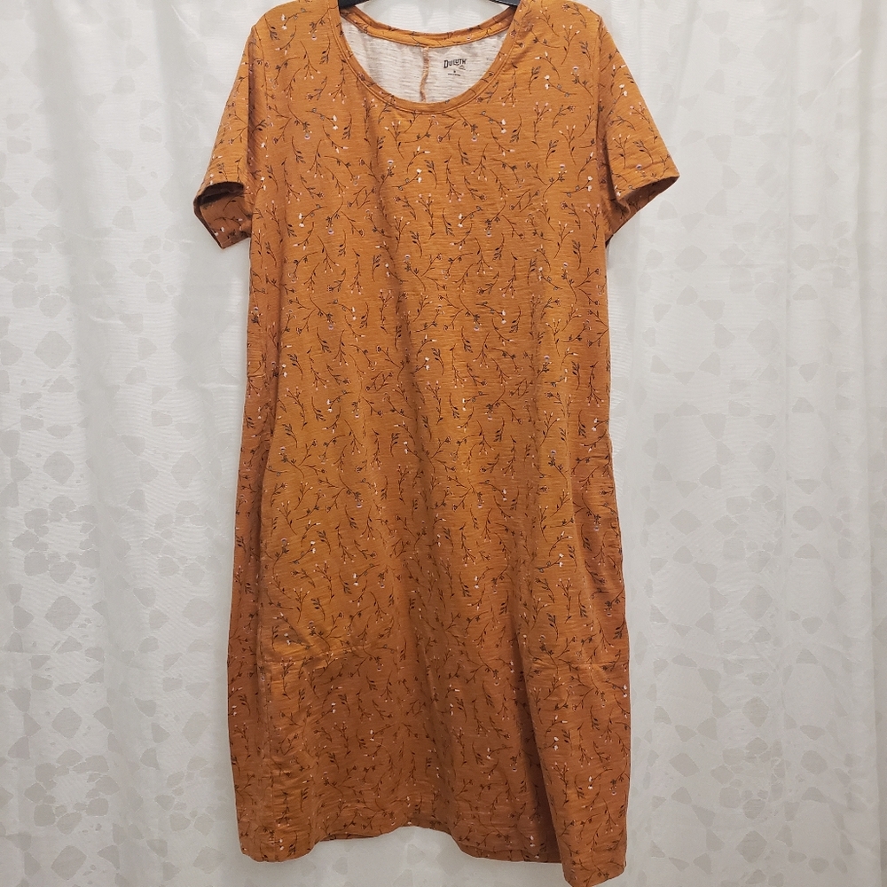 Duluth Trading floral T-shirt dress with cinched back